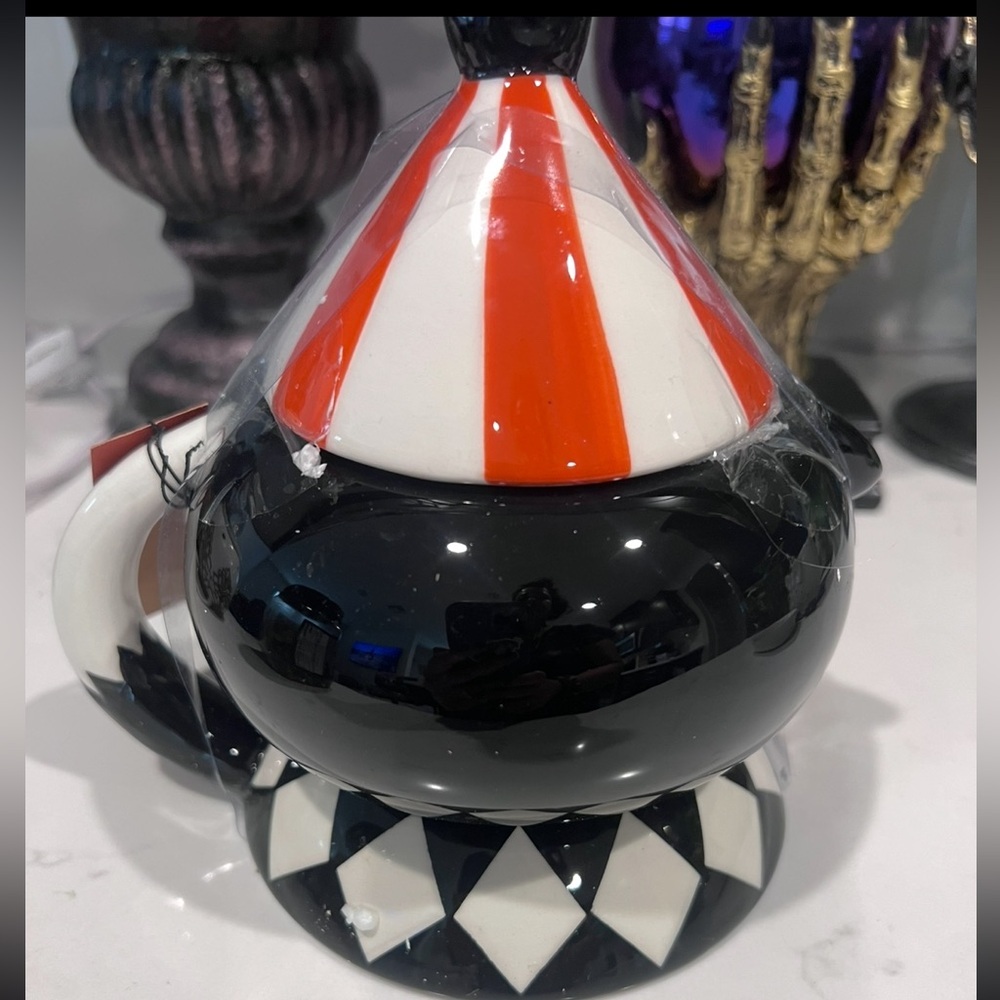 Carnival Cottage Johanna Parker Halloween Circus Dog Mug With Lid HTF - Picture 4 of 5